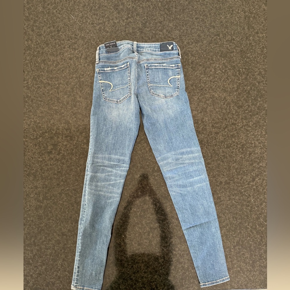 brand new american eagle jeans size 2 - Picture 2 of 4